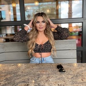 Meet your Posher, Mikayla